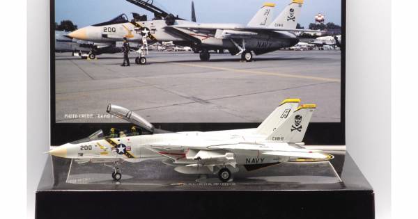 1/72 F-14A VF-84 Jolly Rogers BuNo 162688